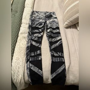 Black and white Lululemon workout pants (size 6)